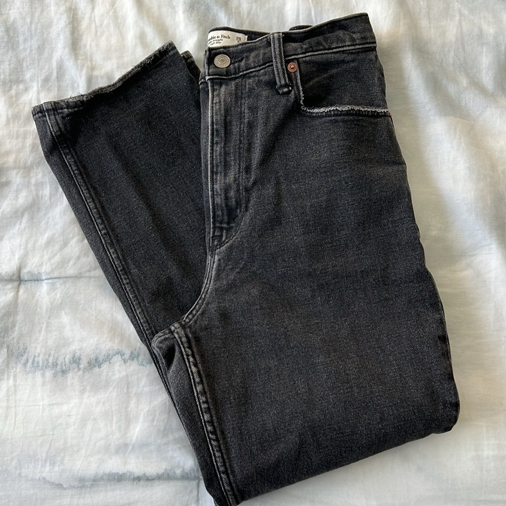 Abercrombie & Fitch Black Cropped Ankle Jeans